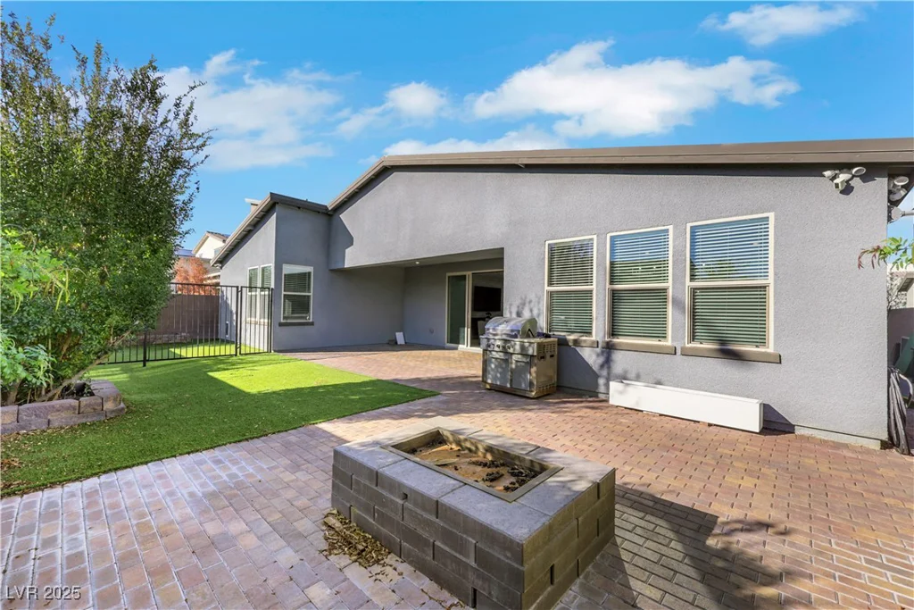 1609 Dream Canyon, North Las Vegas, NV 89084