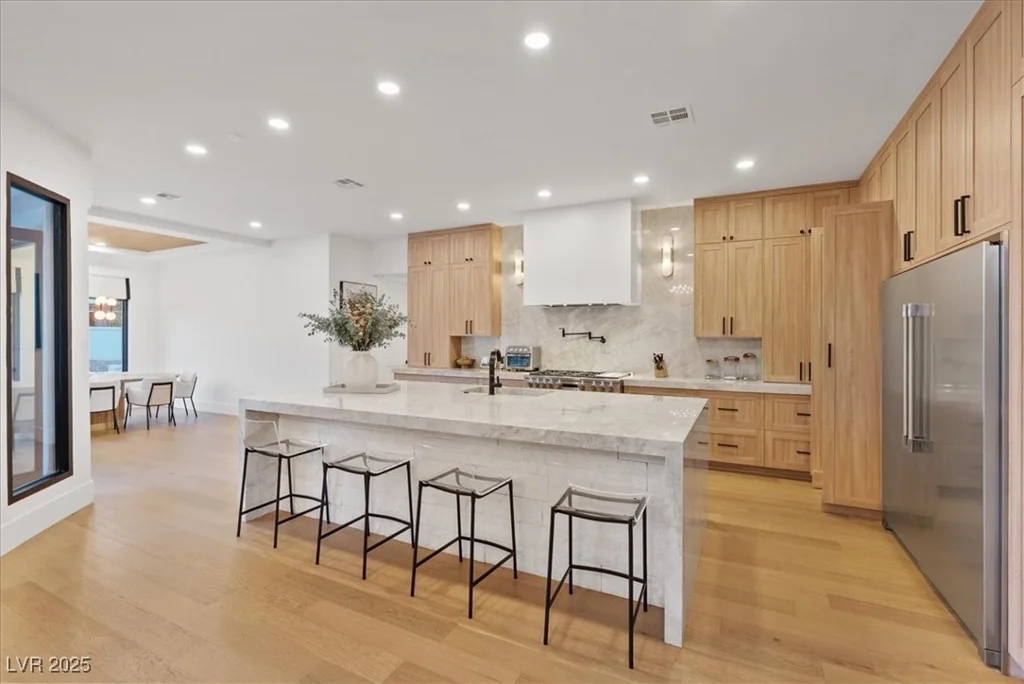 1416 Iron Hills, Las Vegas, NV 89134