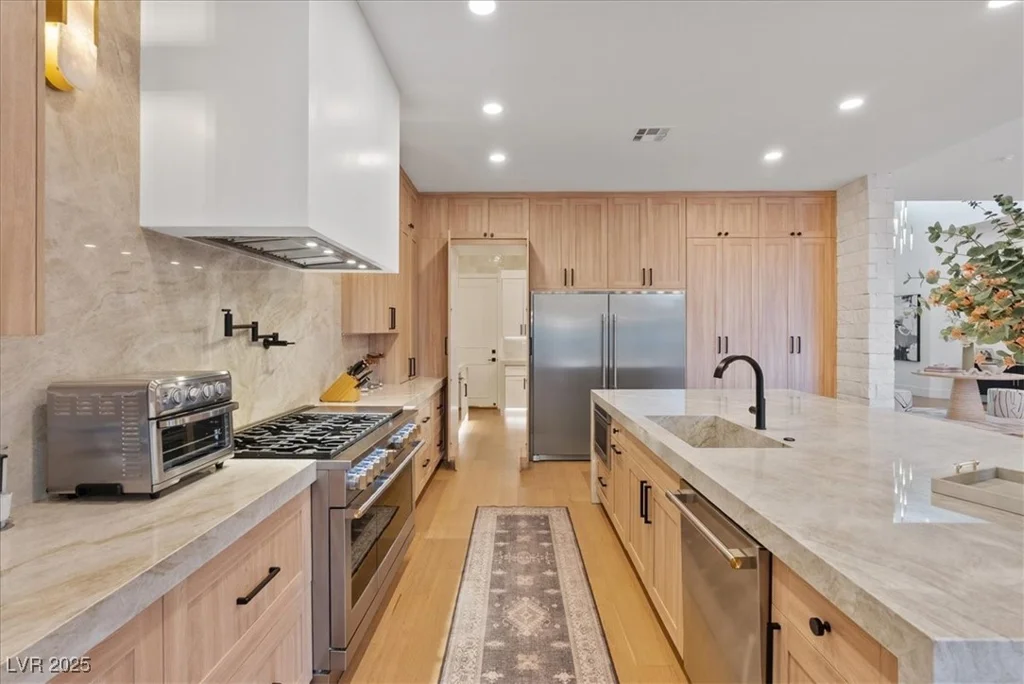 1416 Iron Hills, Las Vegas, NV 89134