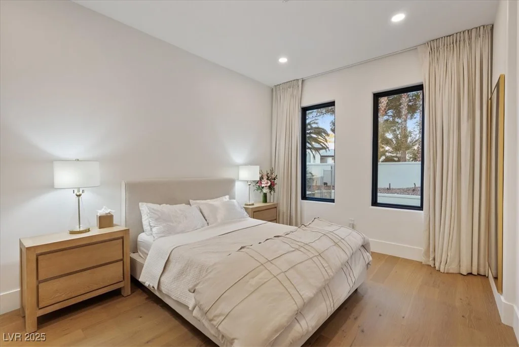1416 Iron Hills, Las Vegas, NV 89134