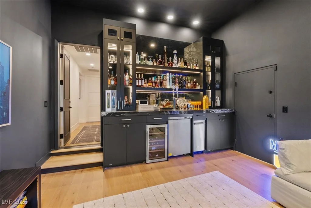 1416 Iron Hills, Las Vegas, NV 89134