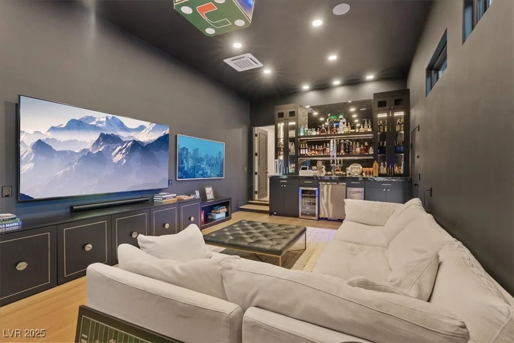 1416 Iron Hills, Las Vegas, NV 89134