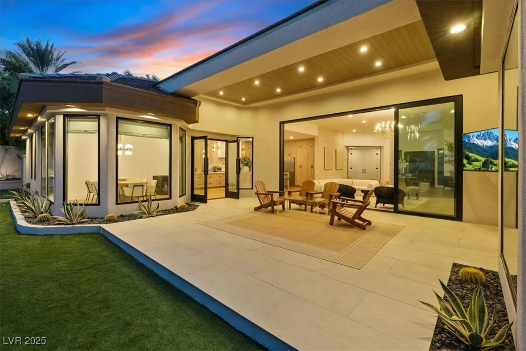 1416 Iron Hills, Las Vegas, NV 89134