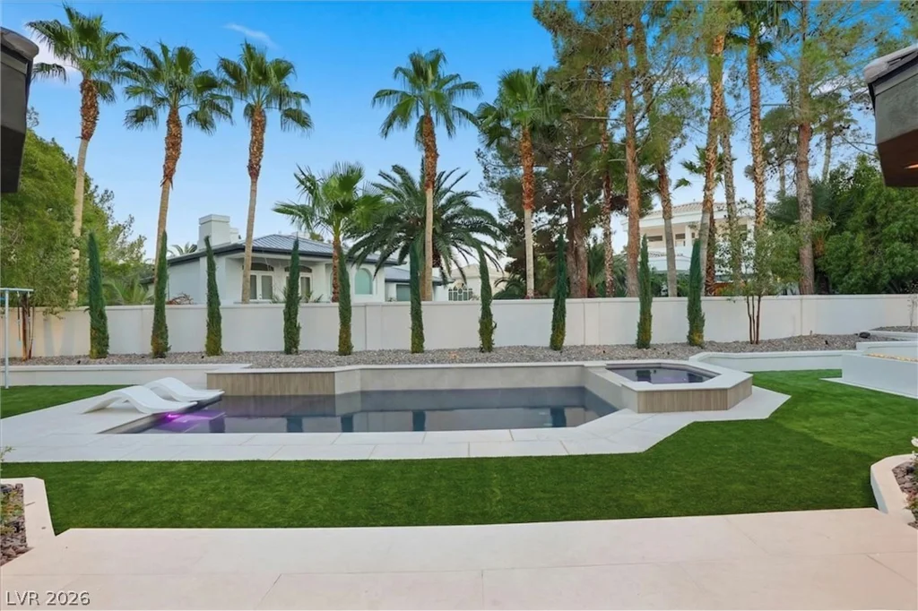 1416 Iron Hills, Las Vegas, NV 89134