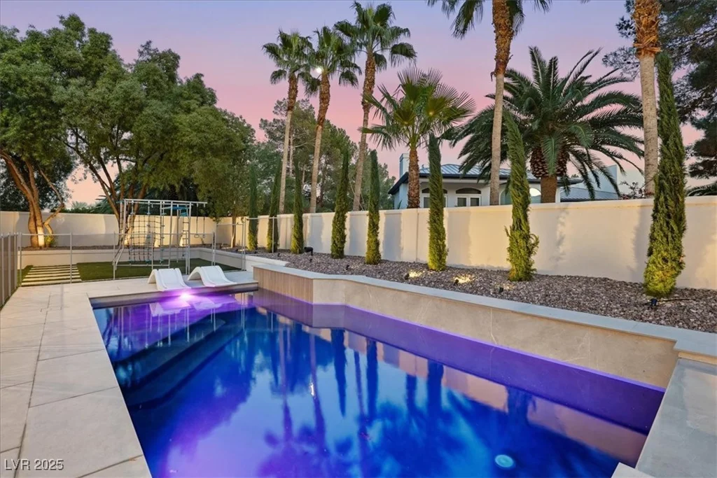 1416 Iron Hills, Las Vegas, NV 89134