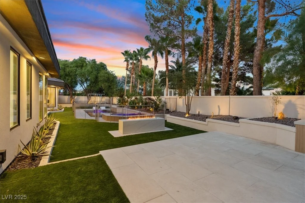 1416 Iron Hills, Las Vegas, NV 89134