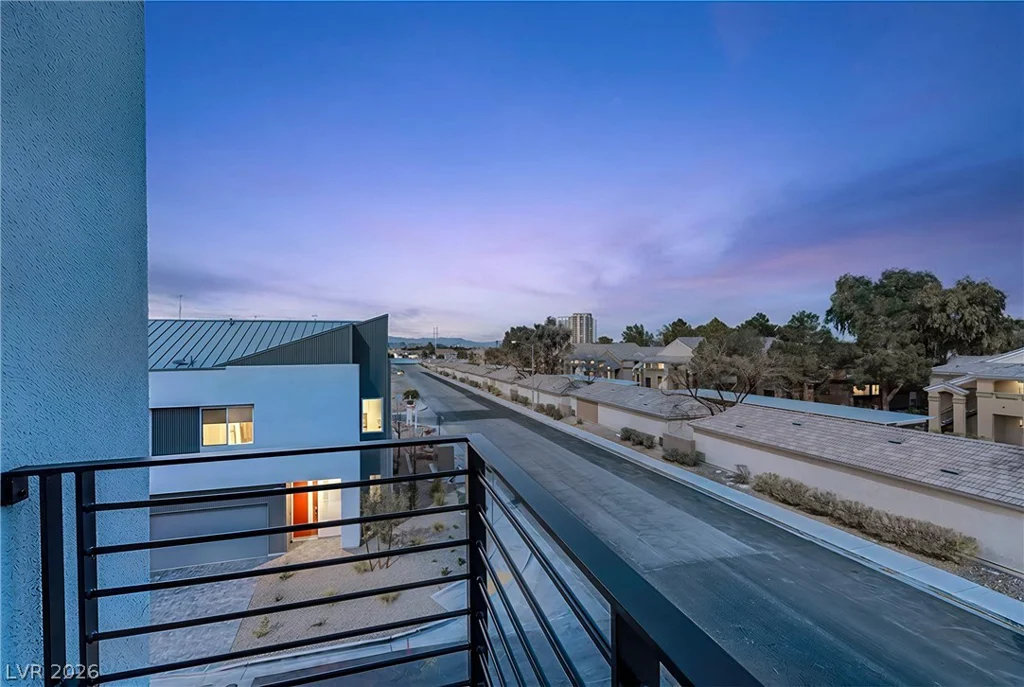 8629 Ensworth, Las Vegas, NV 89123