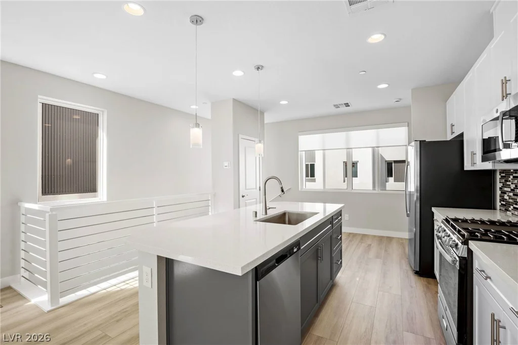 8629 Ensworth, Las Vegas, NV 89123