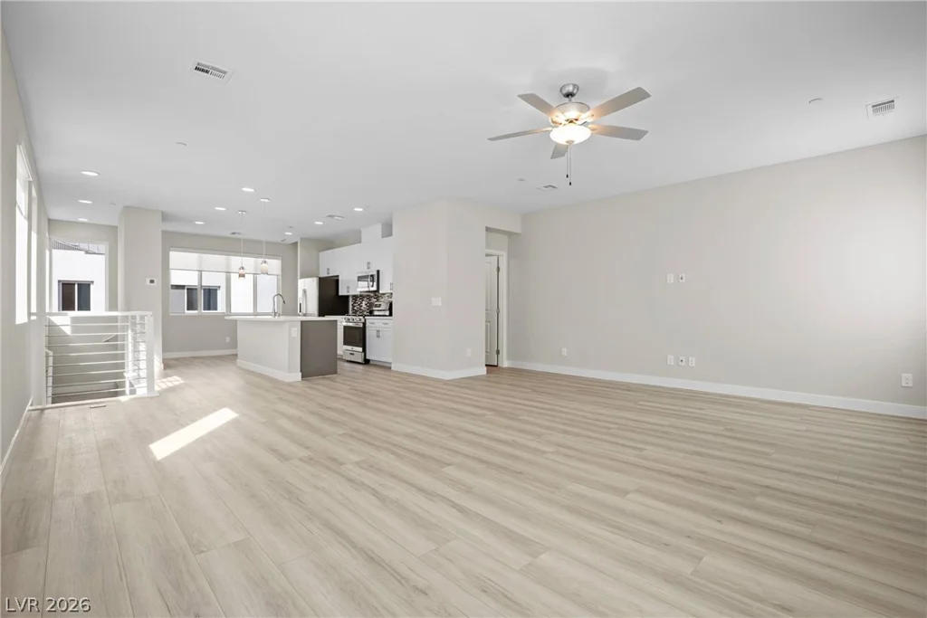 8629 Ensworth, Las Vegas, NV 89123