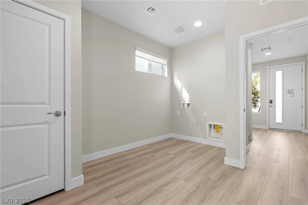 8629 Ensworth, Las Vegas, NV 89123