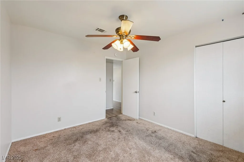 6912 Singing Dunes, Las Vegas, NV 89145
