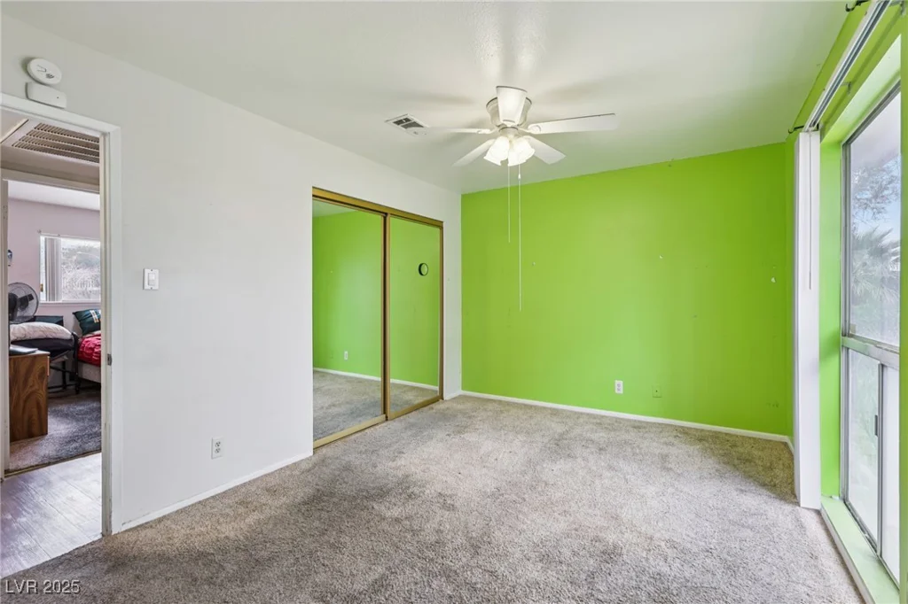 6912 Singing Dunes, Las Vegas, NV 89145