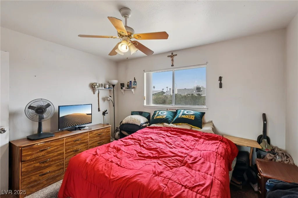 6912 Singing Dunes, Las Vegas, NV 89145