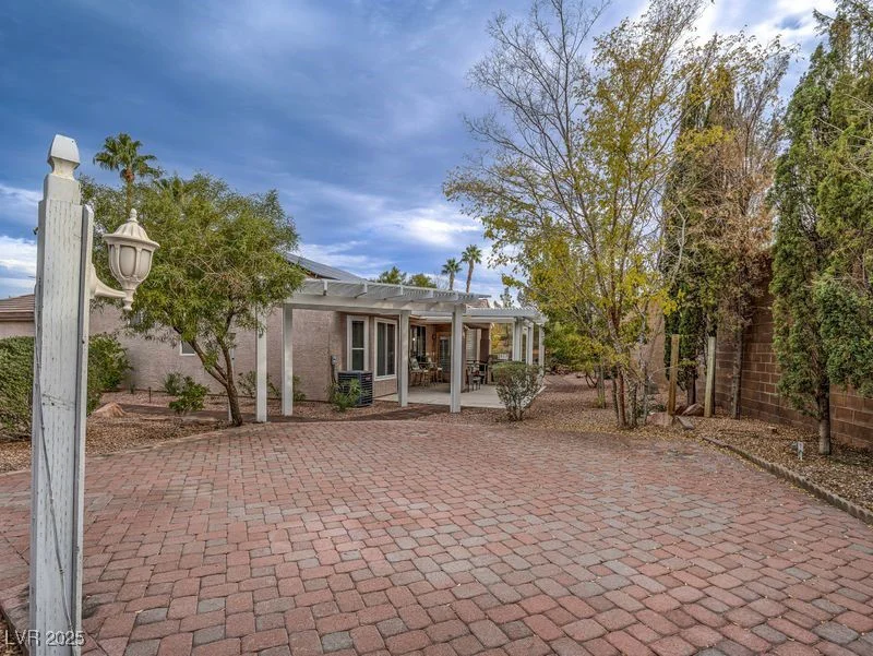 493 Pine Trace, Henderson, NV 89012