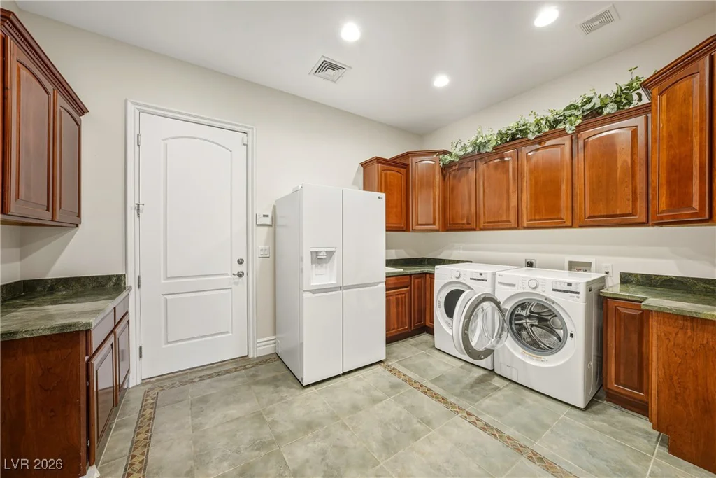 4751 Adkisson, Pahrump, NV 89060