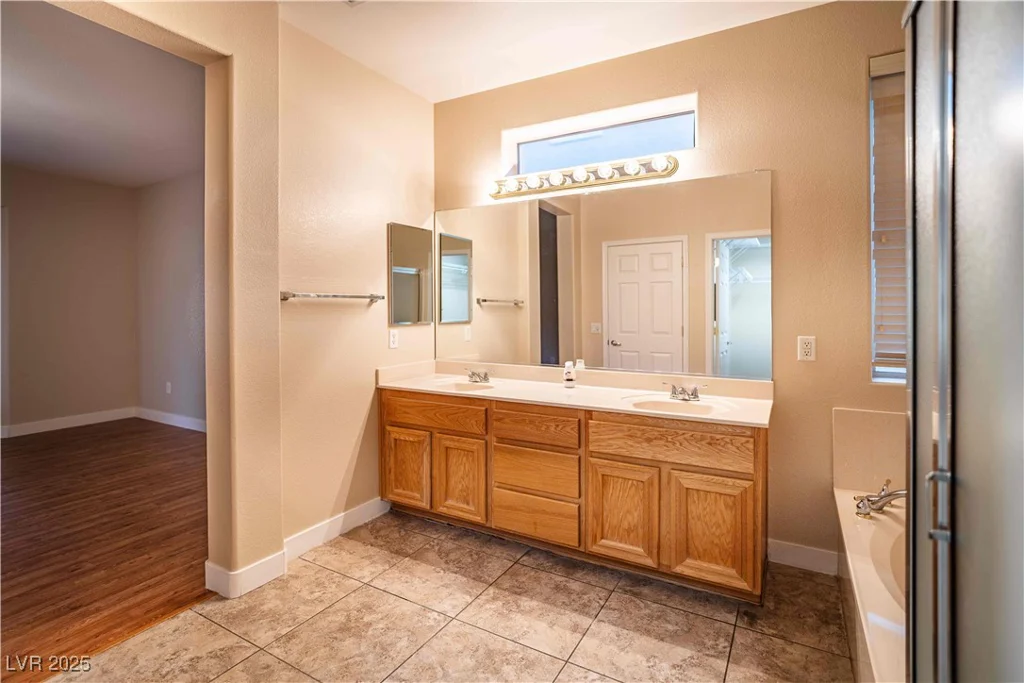 2848 Meadow Park, Henderson, NV 89052