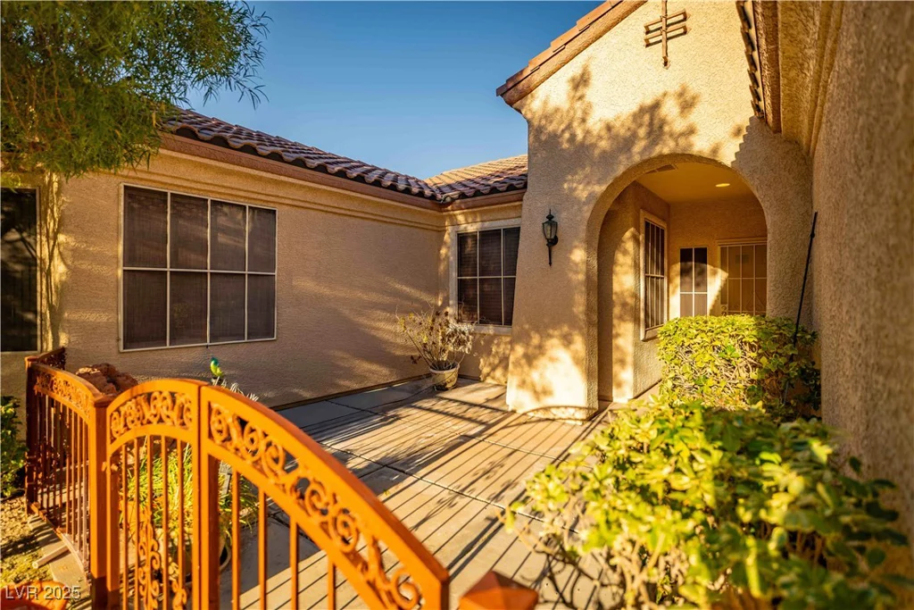 2848 Meadow Park, Henderson, NV 89052
