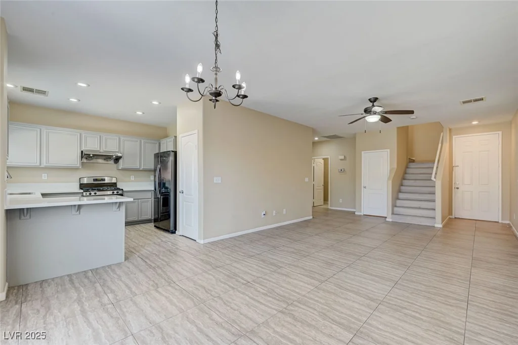 7459 Edgecove, Las Vegas, NV 89139