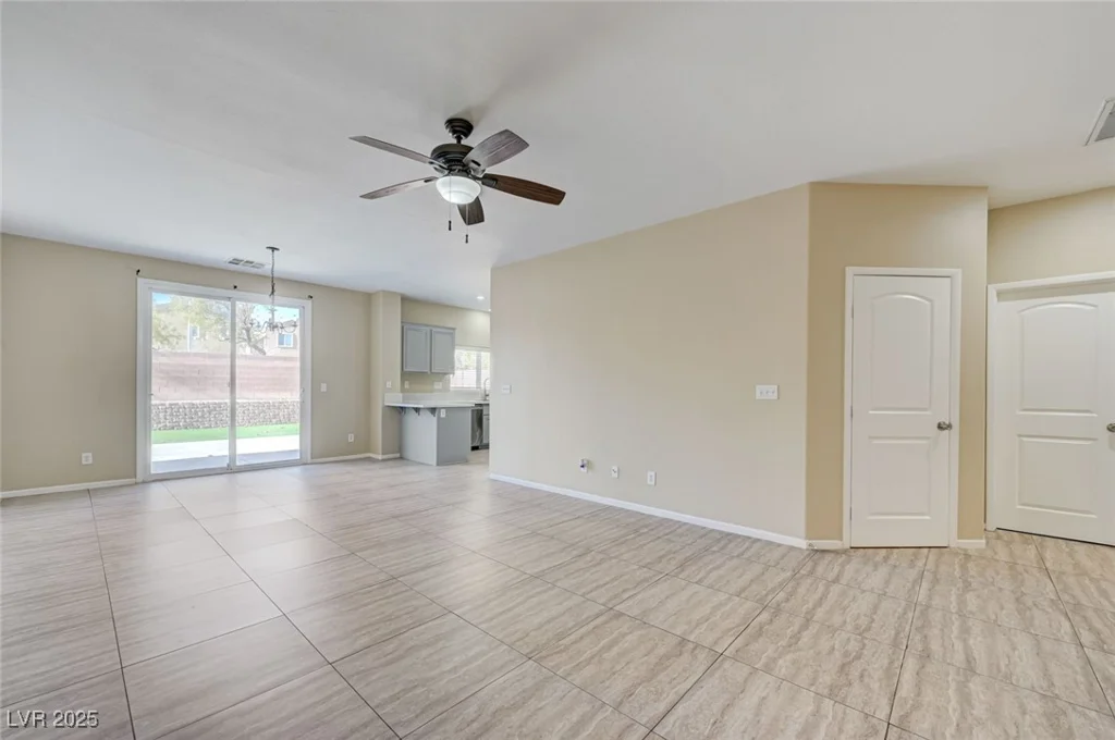 7459 Edgecove, Las Vegas, NV 89139