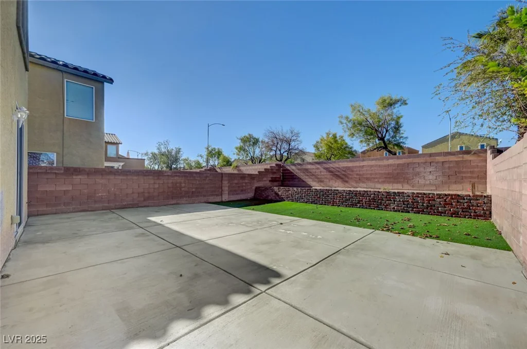 7459 Edgecove, Las Vegas, NV 89139