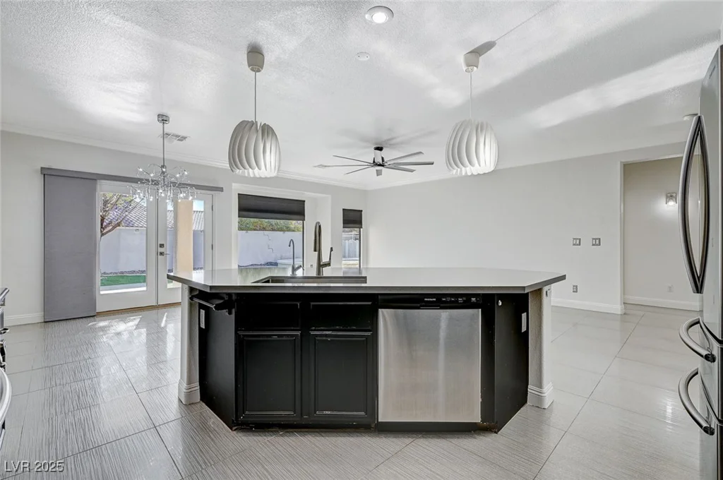 4489 Verdiccio, Las Vegas, NV 89141