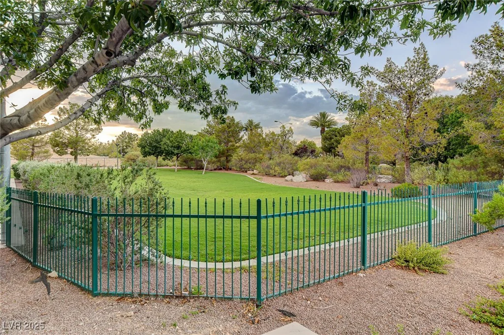 4489 Verdiccio, Las Vegas, NV 89141