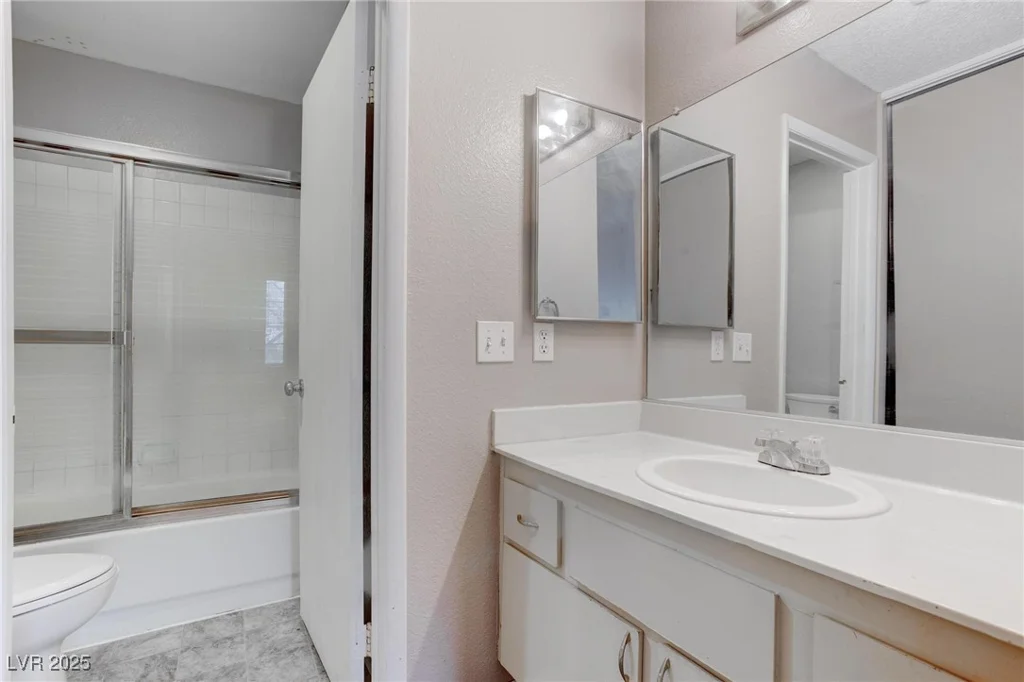 4860 Nara Vista, Las Vegas, NV 89103