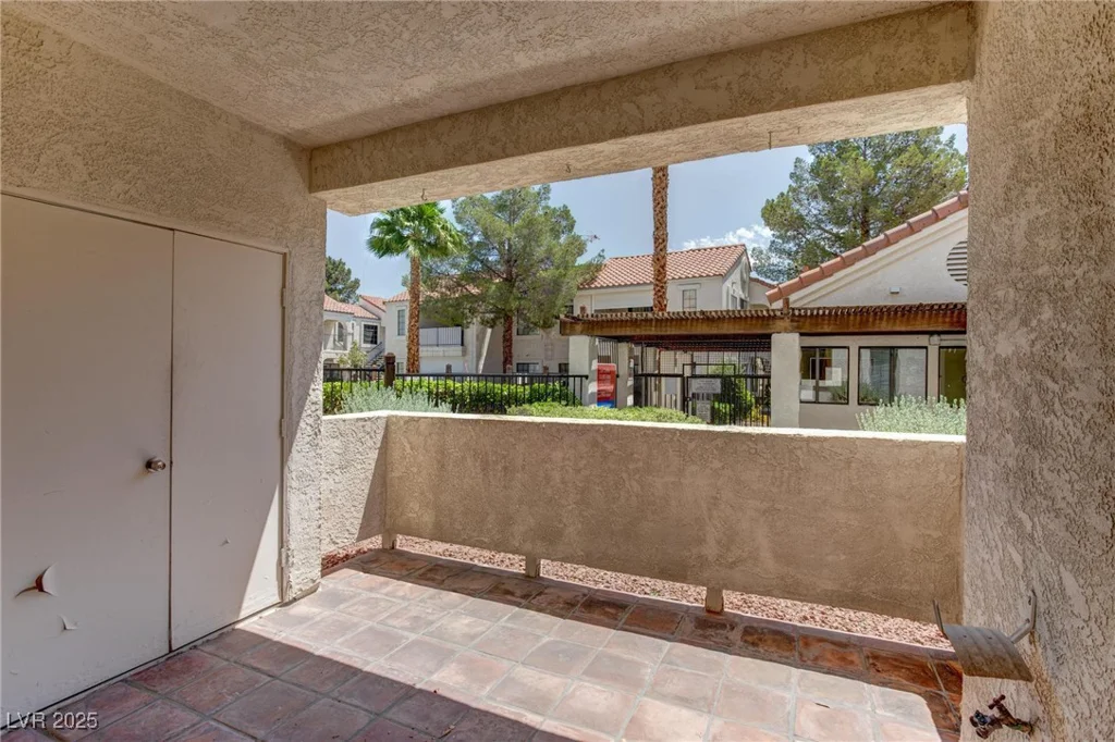 4860 Nara Vista, Las Vegas, NV 89103