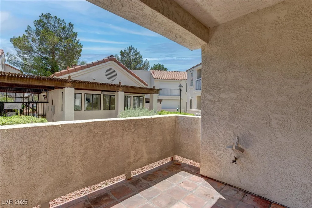4860 Nara Vista, Las Vegas, NV 89103