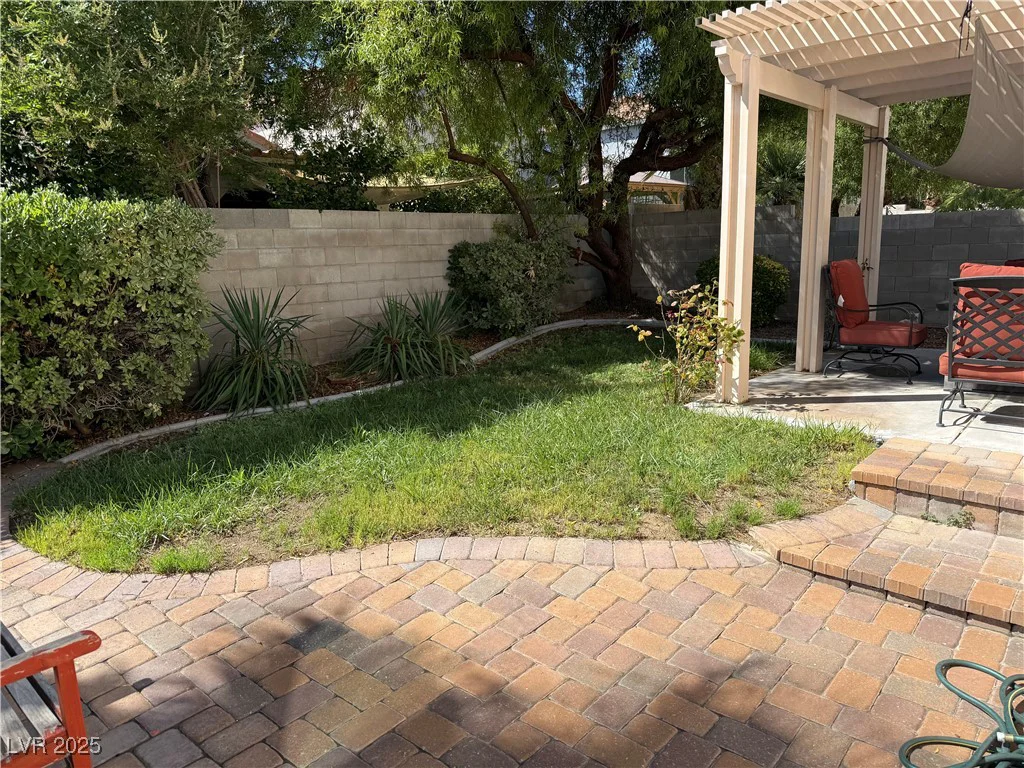 8717 Autumn Wreath, Las Vegas, NV 89129