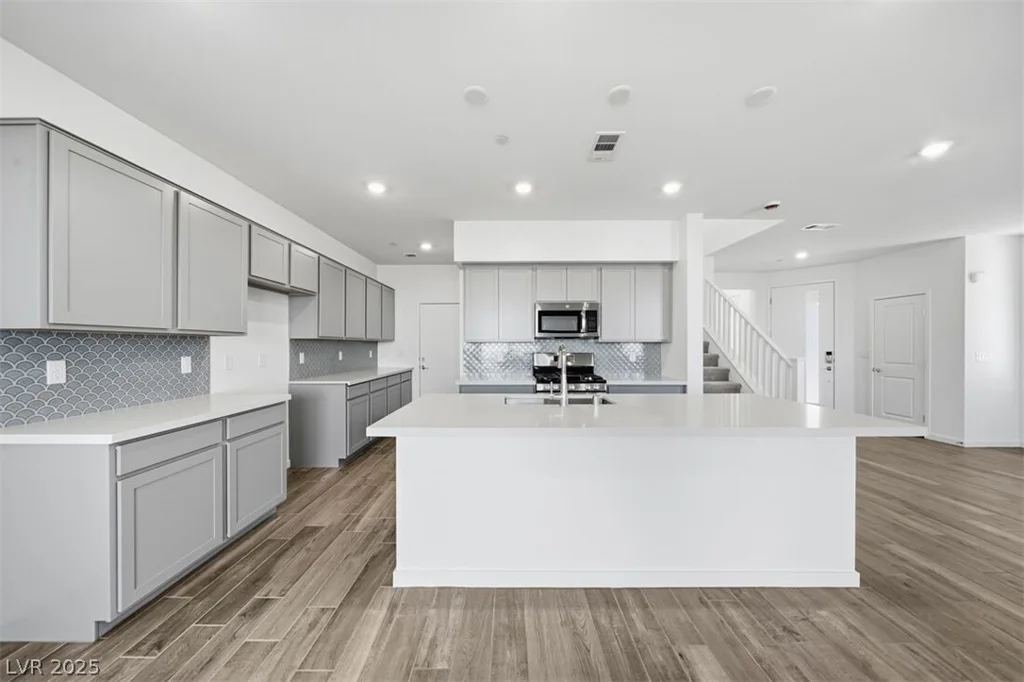119 Tardando, Henderson, NV 89015