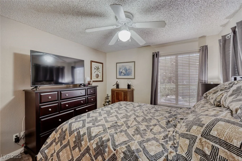 2200 Fort Apache, Las Vegas, NV 89117