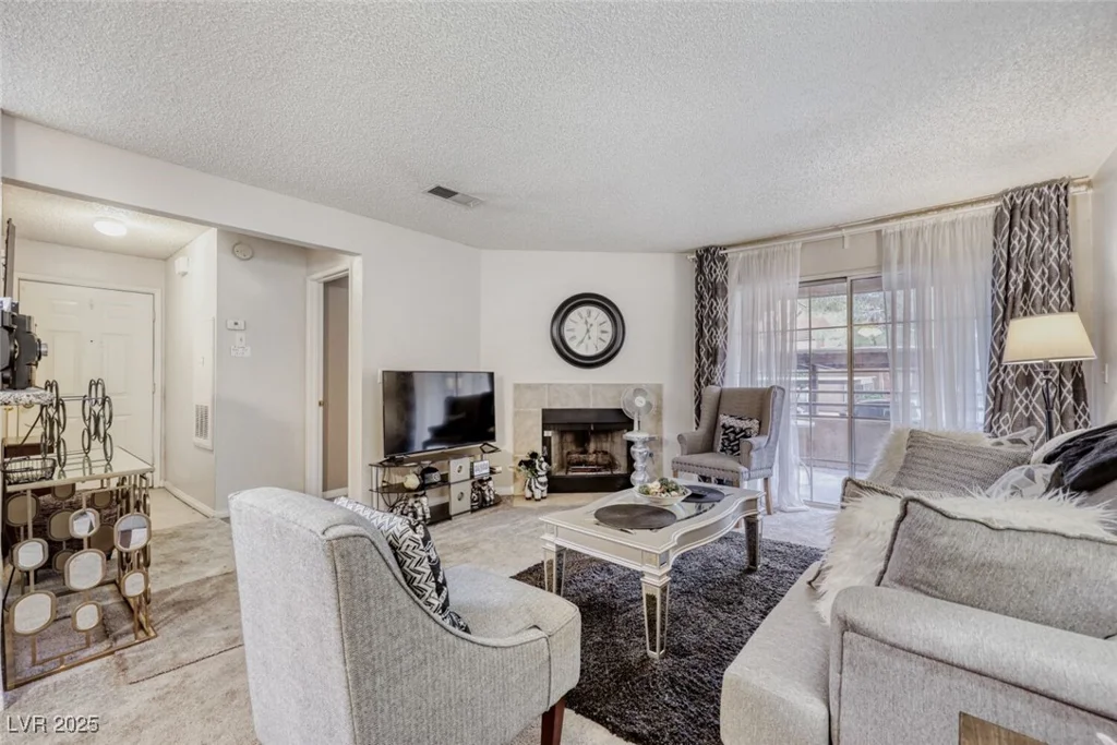 2200 Fort Apache, Las Vegas, NV 89117