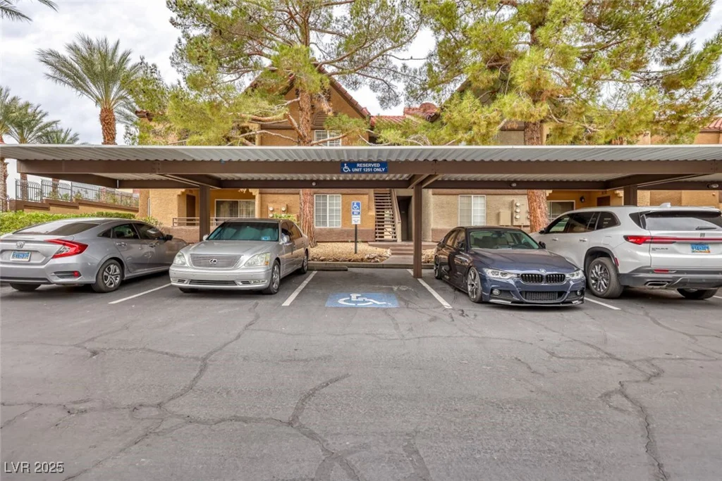 2200 Fort Apache, Las Vegas, NV 89117