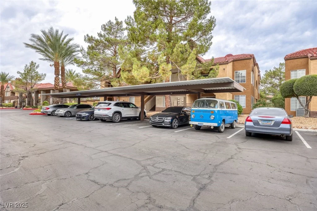 2200 Fort Apache, Las Vegas, NV 89117