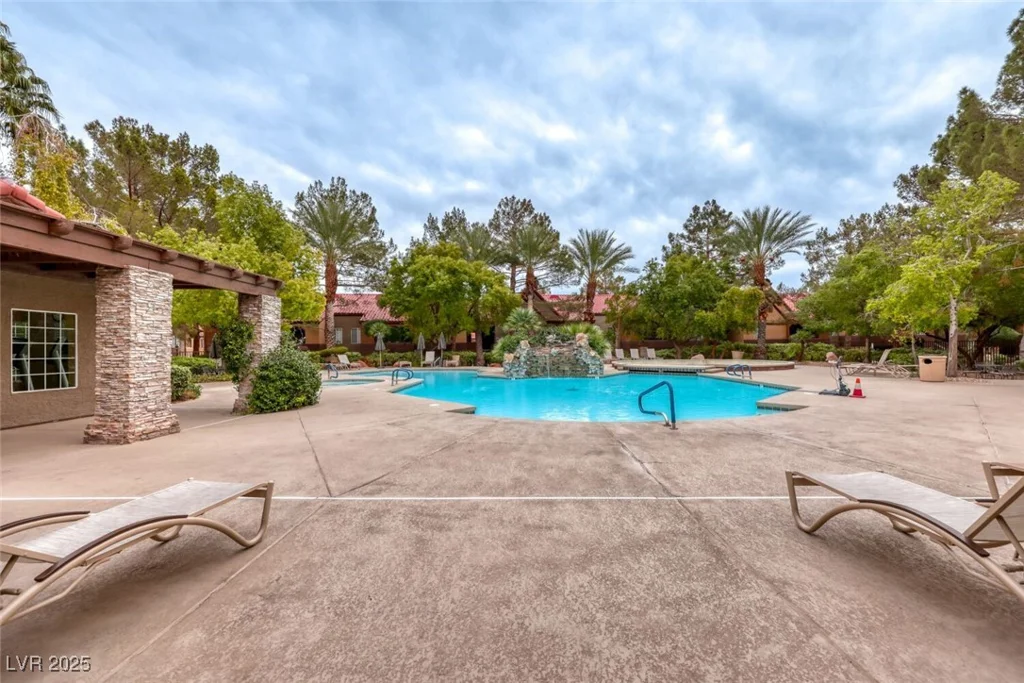 2200 Fort Apache, Las Vegas, NV 89117