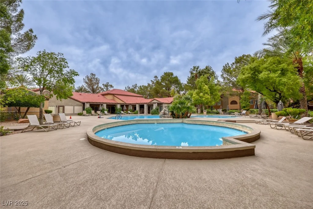 2200 Fort Apache, Las Vegas, NV 89117