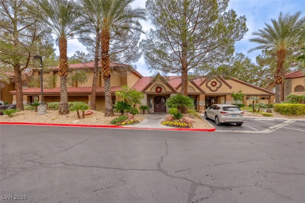 2200 Fort Apache, Las Vegas, NV 89117