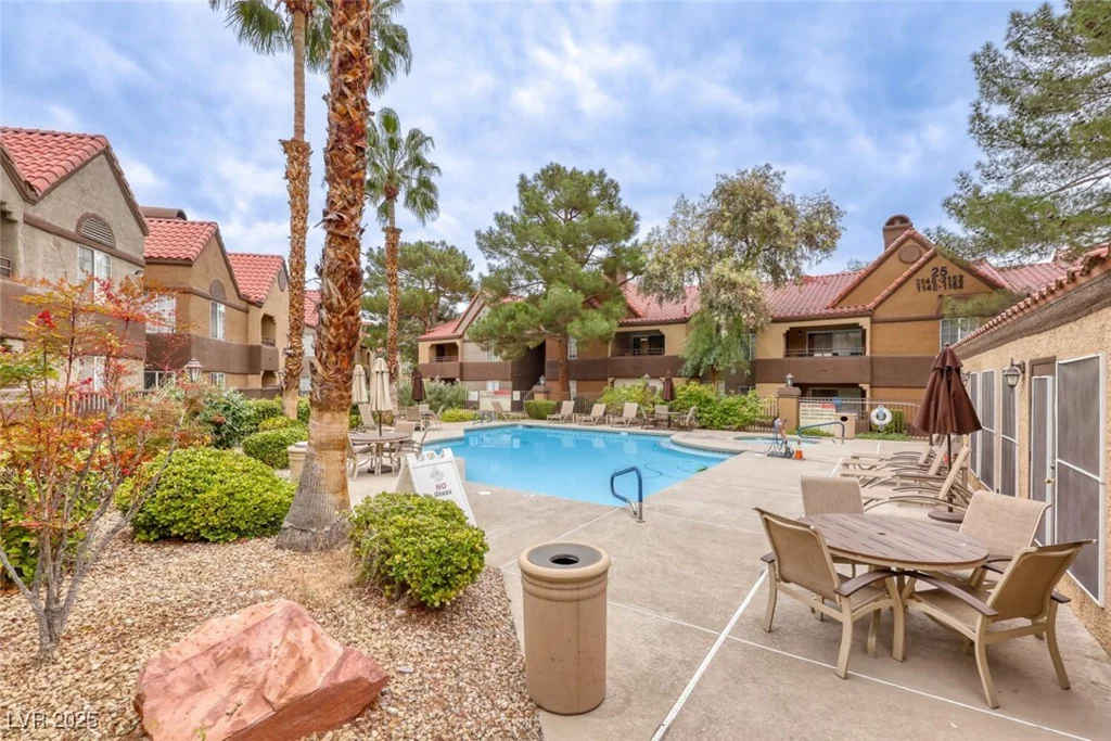2200 Fort Apache, Las Vegas, NV 89117
