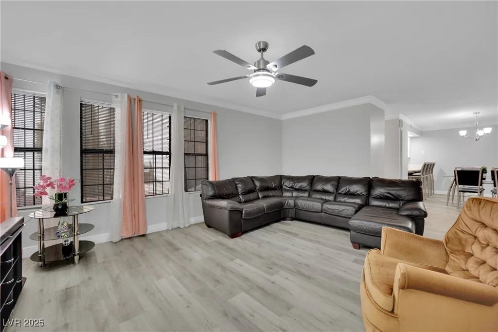 2080 Karen, Las Vegas, NV 89169