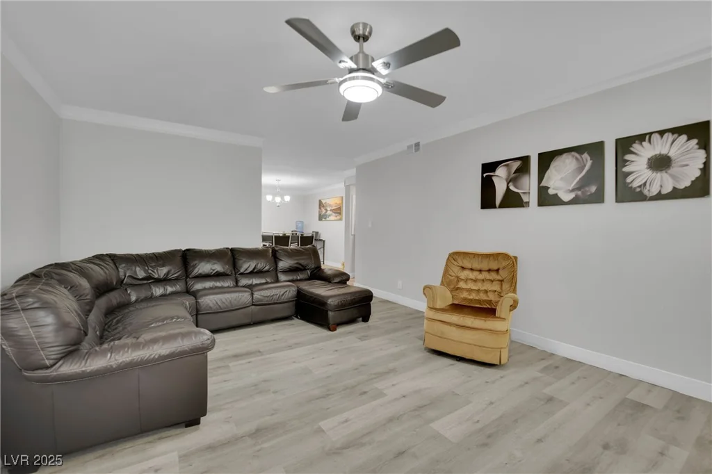 2080 Karen, Las Vegas, NV 89169