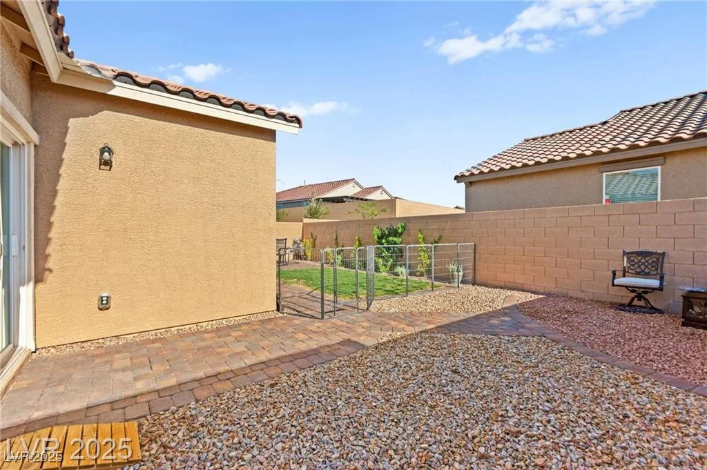 49 Sonata Dawn, Henderson, NV 89011