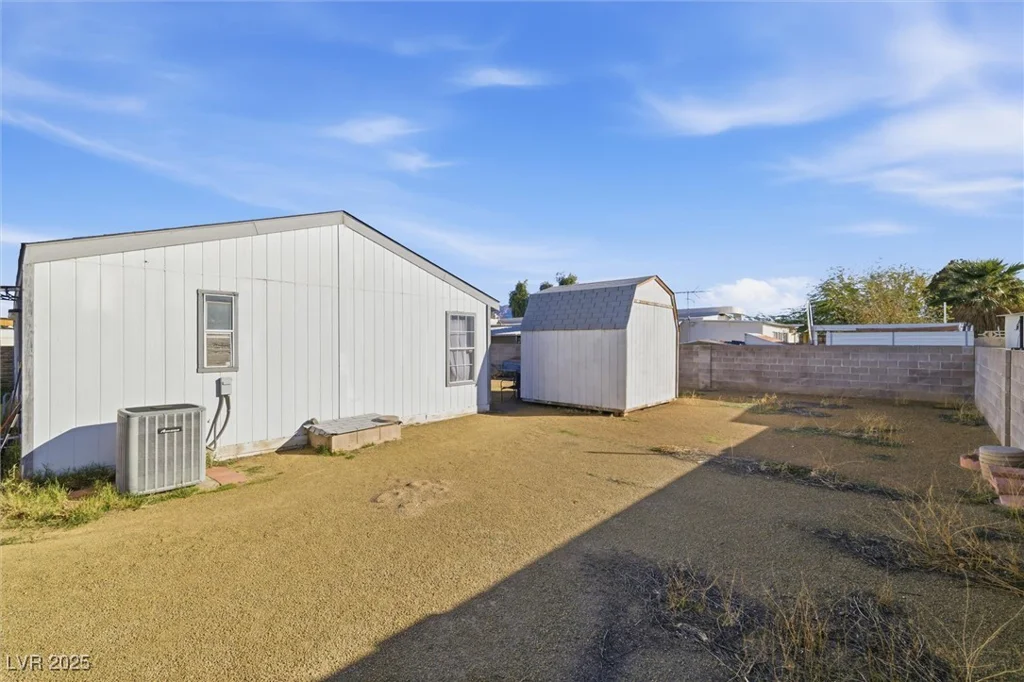 4941 Hildago, Las Vegas, NV 89121