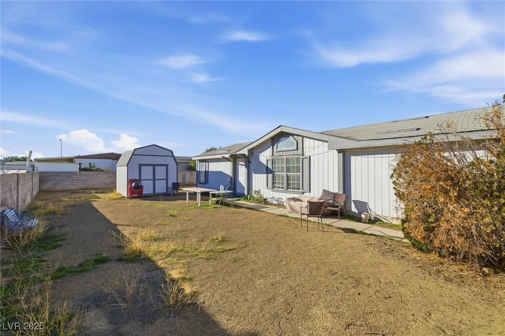 4941 Hildago, Las Vegas, NV 89121