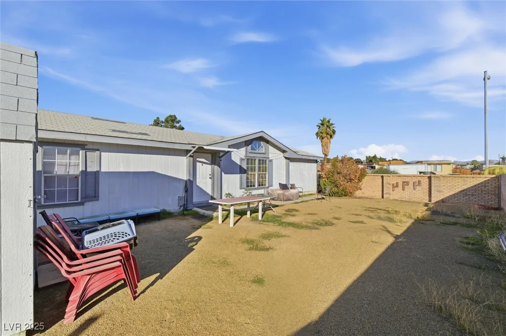 4941 Hildago, Las Vegas, NV 89121