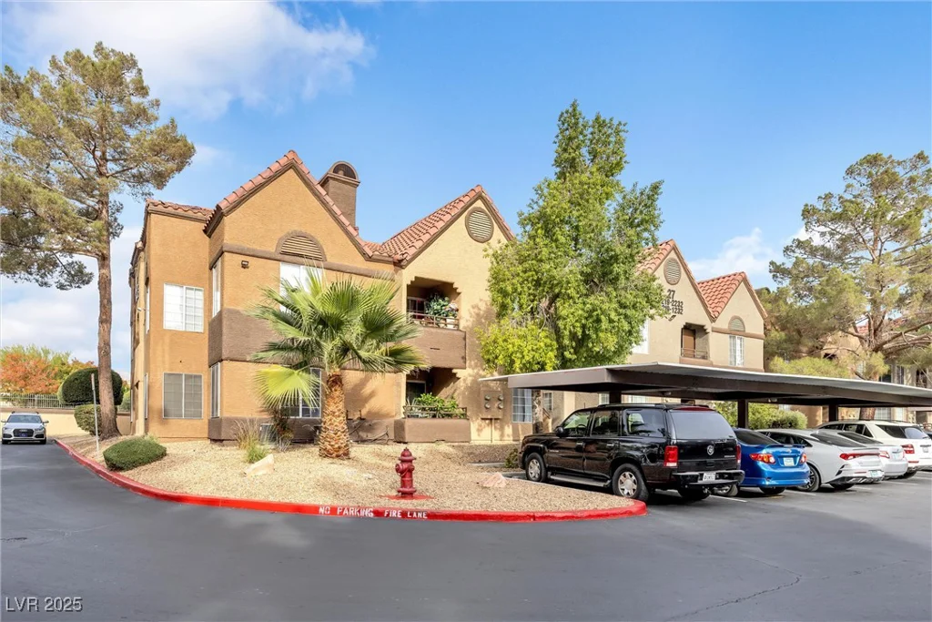 2200 Fort Apache, Las Vegas, NV 89117