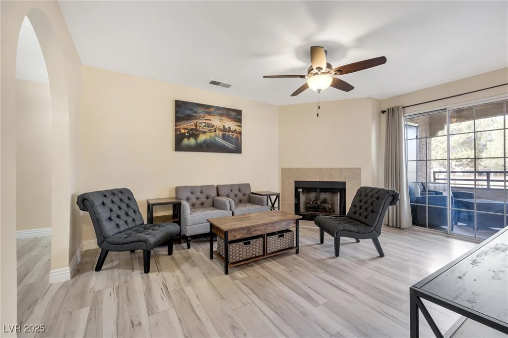 2200 Fort Apache, Las Vegas, NV 89117