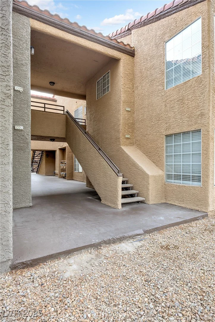 2200 Fort Apache, Las Vegas, NV 89117