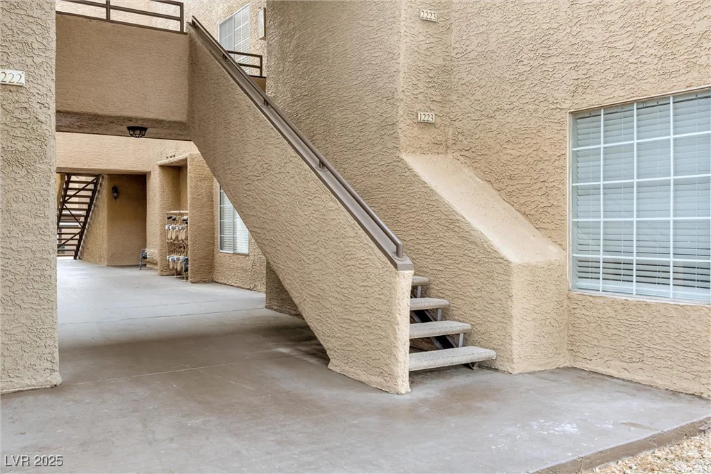 2200 Fort Apache, Las Vegas, NV 89117