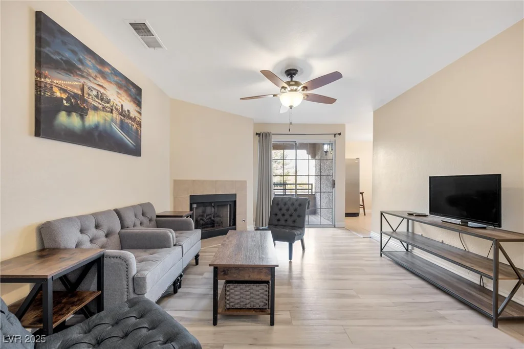 2200 Fort Apache, Las Vegas, NV 89117